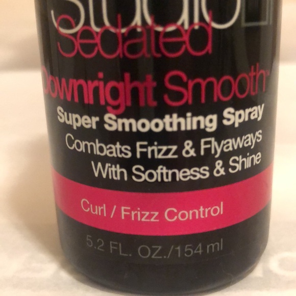 L'Oreal Studio Line Sedated Downright Super Smoothing Spray. More than 3/4 full - Picture 5 of 5